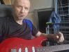 Gitara to moja pasja, gram w kazdej wolnej chwili, a przynajmniej probuje :)